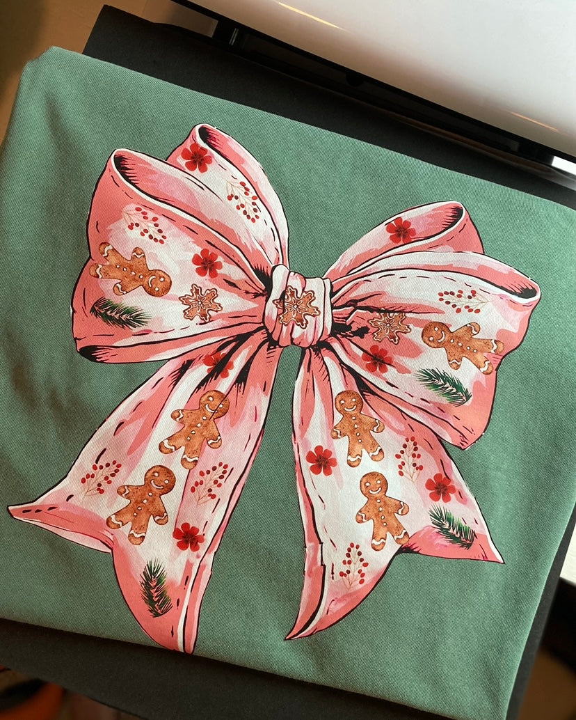 Gingerbread Bow Comfort Color Tee - Light Green