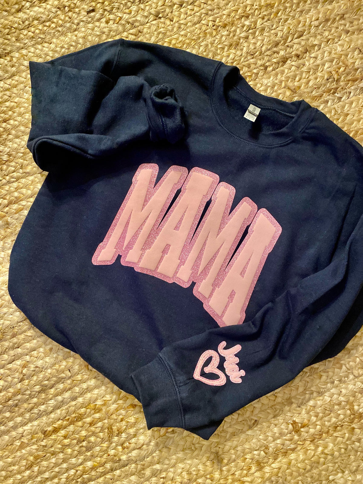 Mama Sweatshirt with Name - Pink Design